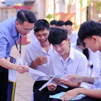 XÉT TUYỂN ĐẠI HỌC BẰNG HỌC BẠ SẮP "HẾT THỜI"?