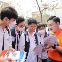 BỘ GIÁO DỤC "TUÝT CÒI" CÁC ĐẠI HỌC BỎ TỔ HỢP C00 VÀO PHÚT CHÓT