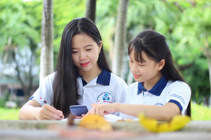 "CHOÁNG" XÉT HỌC BẠ 9 ĐIỂM/MÔN VẪN RỚT ĐẠI HỌC