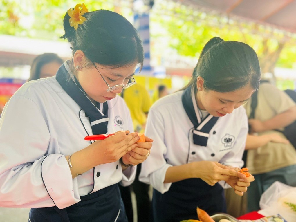 LO ĐẬU ĐẠI HỌC BẰNG HỌC BẠ: PHƯƠNG THỨC NÀO CŨNG..."VÉT" BẰNG HẾT?