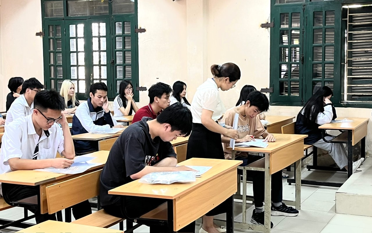 CẢ NƯỚC CÓ 65 HỘI ĐỒNG THI TỐT NGHIỆP THPT NĂM 2025