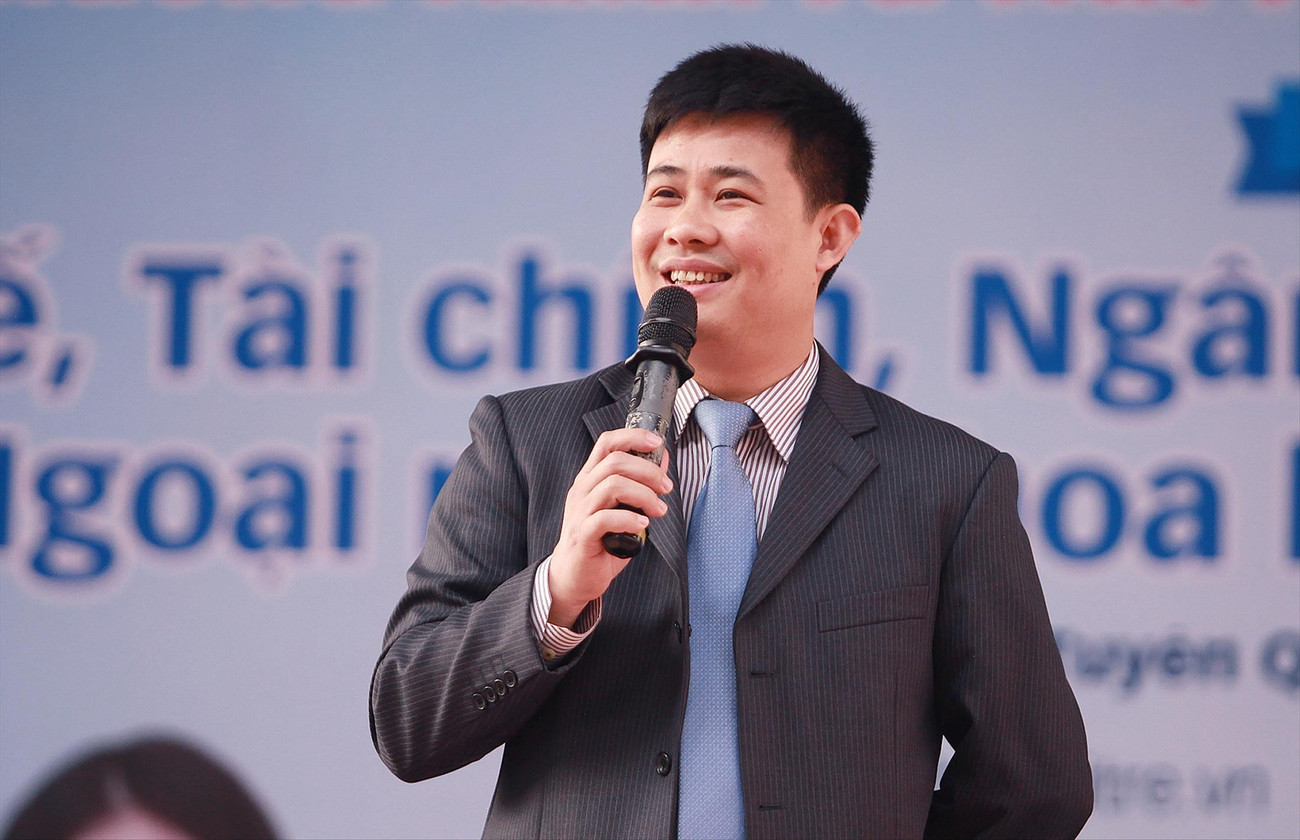ts sai cong hong