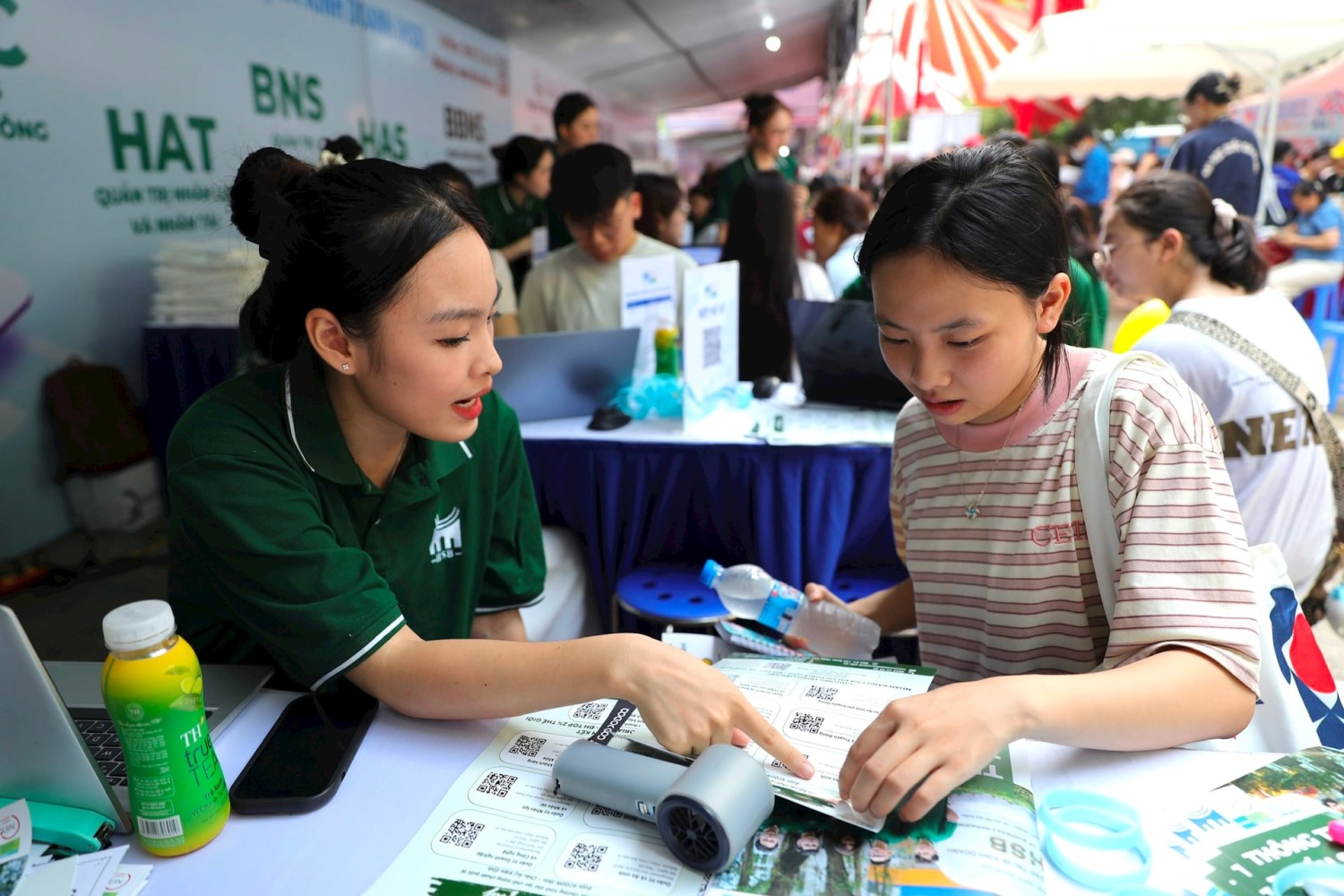 TRƯỚC GIỜ CÔNG BỐ ĐIỂM CHUẨN, THÍ SINH ĐỪNG VỘI "CHỐT" NHẬP HỌC