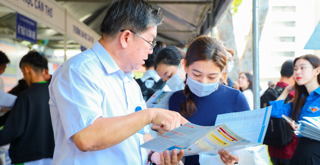 TUYỂN SINH ĐẠI HỌC 2026: ƯU TIÊN KỲ THI ĐỘC LẬP, LOẠI BỎ DẦN XÉT TUYỂN ĐẠI HỌC