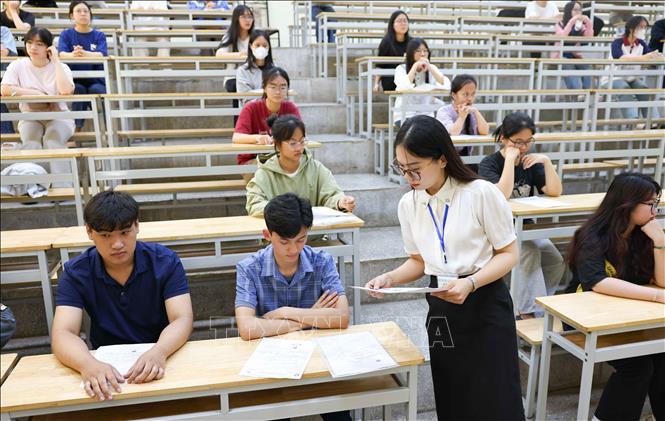ĐẢM BẢO QUYỀN LỢI CHO THÍ SINH KHI ĐIỀU CHỈNH PHƯƠNG THỨC TUYỂN SINH ĐẠI HỌC NĂM 2026